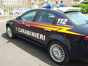 Abusava della figlia 14enne della compagna, arrestato