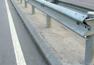 Sorpreso a rubare guardrail sull’A3, arrestato 53enne