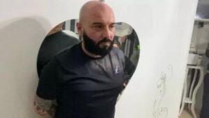 Napoli, ucciso in un agguato il padre del 17enne morto in un conflitto a fuoco con la polizia