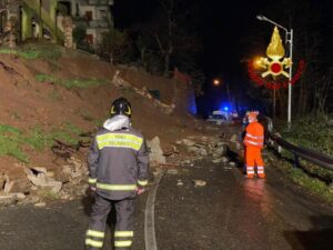 Bufera nella notte, allagamenti e piccoli smottamenti in Calabria. Circa 50 gli interventi dei VdF