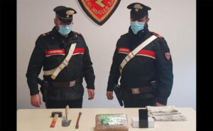 In auto con oltre un kg di cocaina, 33enne arrestato dopo inseguimento sulla SS 106