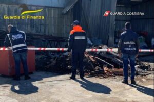 Sequestrato un cantiere navale, gravi irregolarità riscontrate