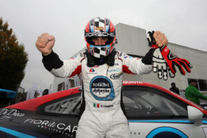 Simone Iaquinta vince in gara 1 a Monza nell’ultimo round della Carrera Cup Italia