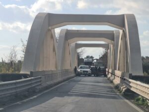 [FOTO NEWS] Incidente sulla Statale 106 sul ponte Alaca a San Sostene