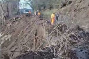 Dramma in Calabria, 56enne travolto e ucciso da una frana mentre è in auto