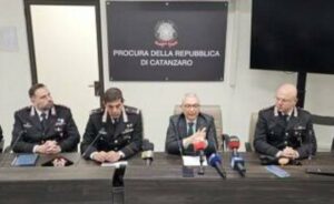 Operazione su gestione dei depuratori: 17 arresti per traffico rifiuti, violazione appalti e sversamenti [NOMI]