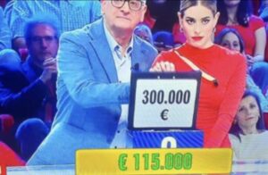 Ad “Affari Tuoi” su Rai 1 la catanzarese Jessica vince 115mila euro con qualche rimpianto