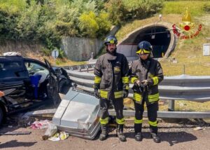 Incidente sull’Autostrada del Mediterraneo, tre feriti