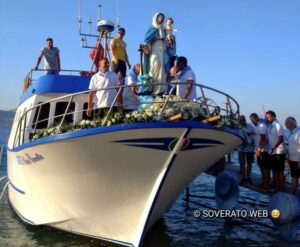 [VIDEO] La Madonna di Porto Salvo a Soverato ha rappresentato l’essenza della Fede