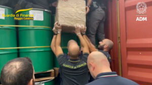 Sequestrati al porto di Gioia Tauro quasi 800 kg di cocaina